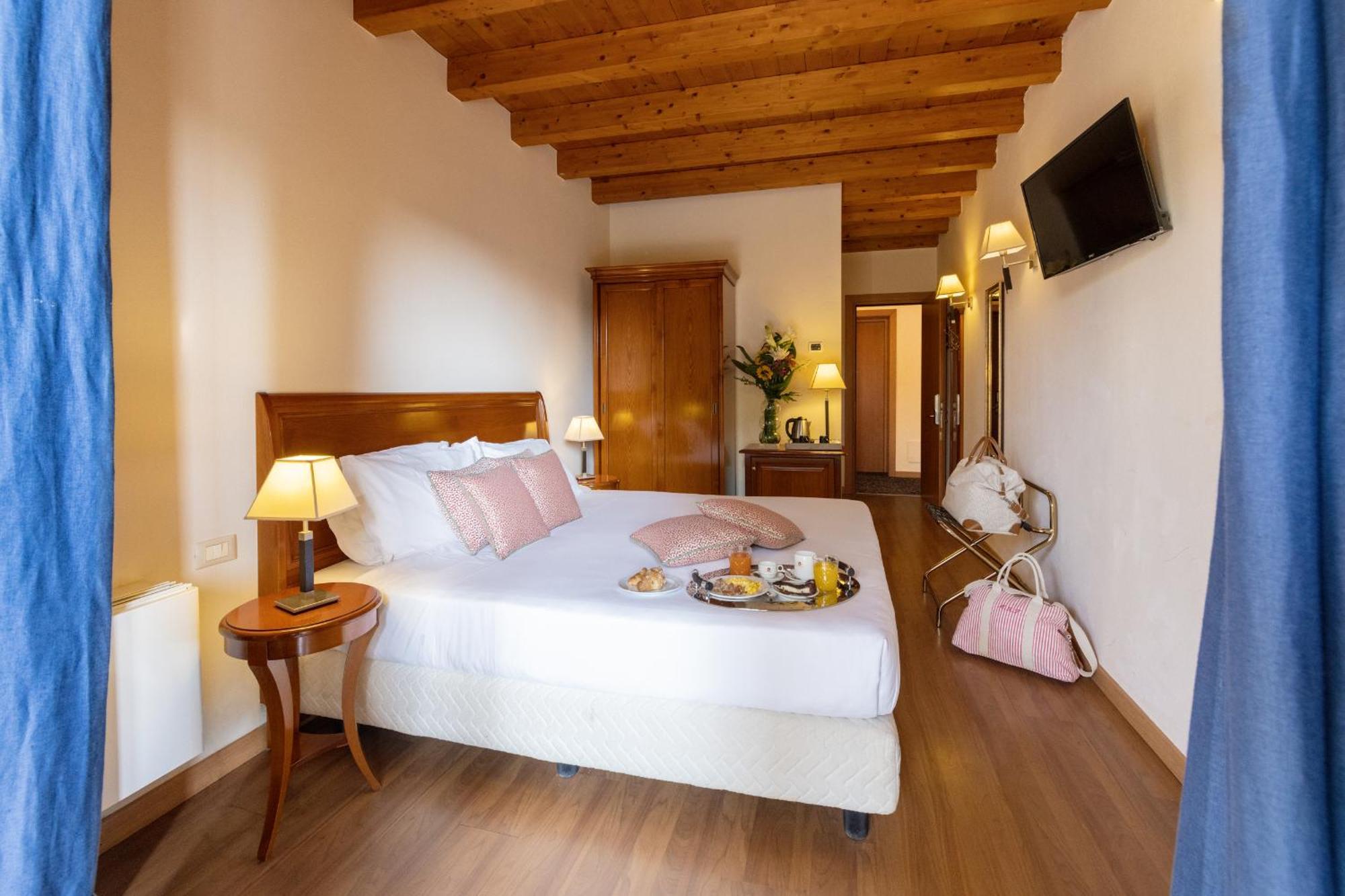 Hotel Venice Resort Airport Tessera Luaran gambar