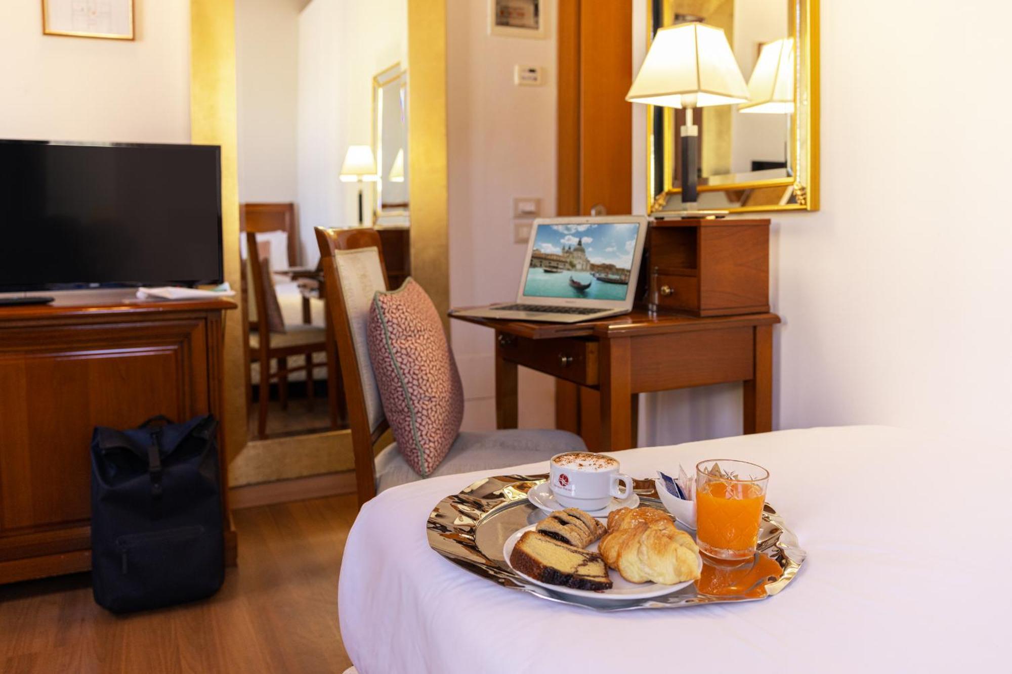 Hotel Venice Resort Airport Tessera Luaran gambar