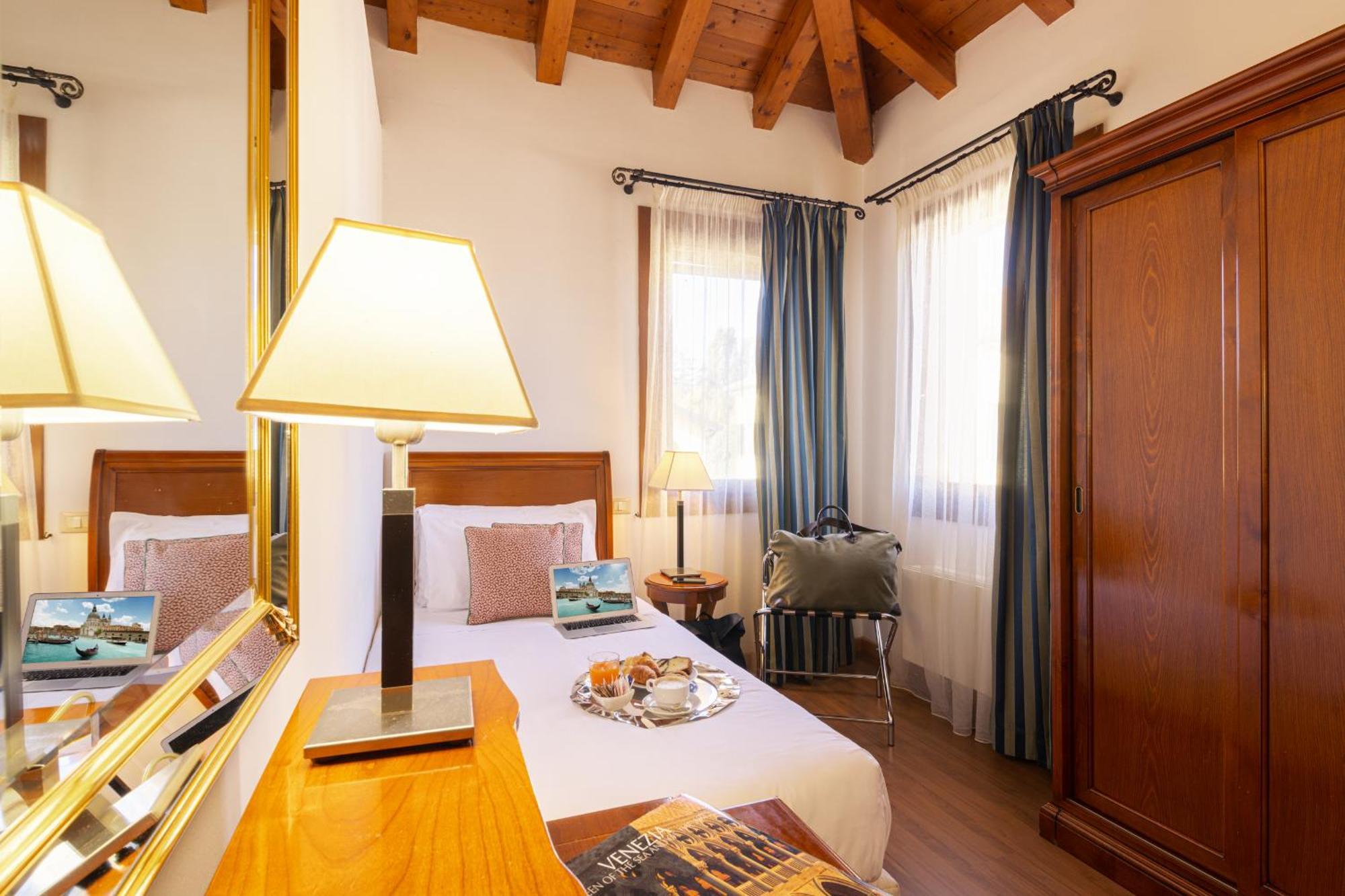 Hotel Venice Resort Airport Tessera Luaran gambar