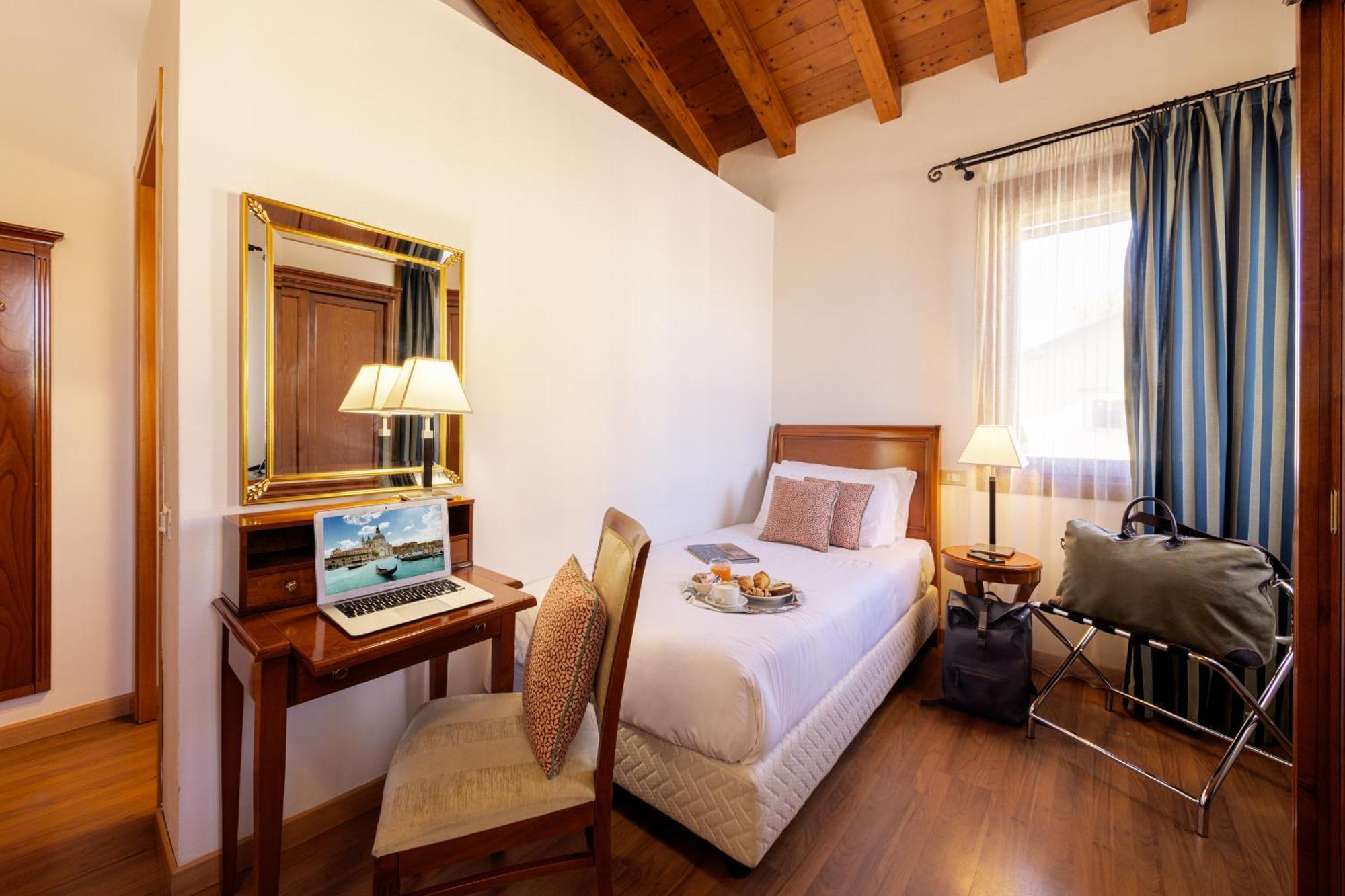 Hotel Venice Resort Airport Tessera Luaran gambar